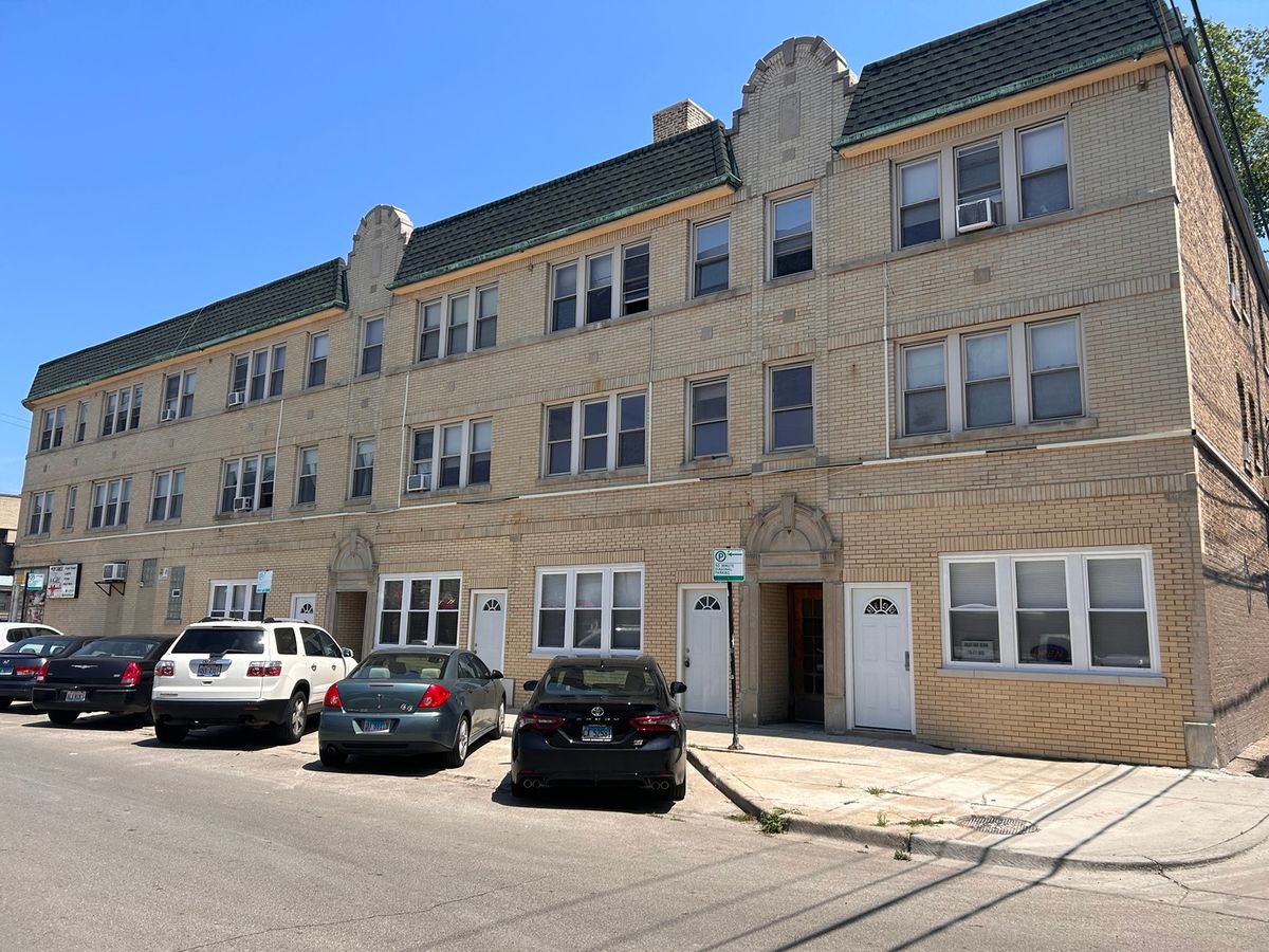 3149 Long Avenue, Chicago, IL 60641