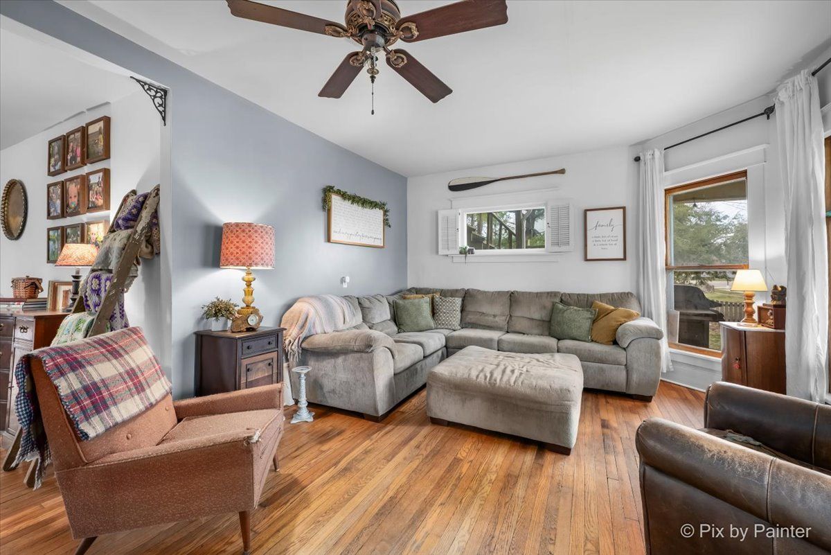 205 N Pine Street, Waterman, IL 60556
