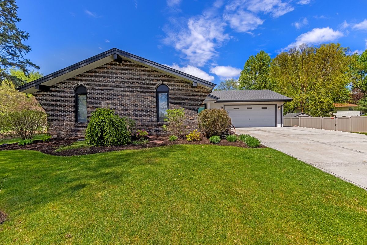 3364 CAVENDISH Court, Rockford, IL 61109