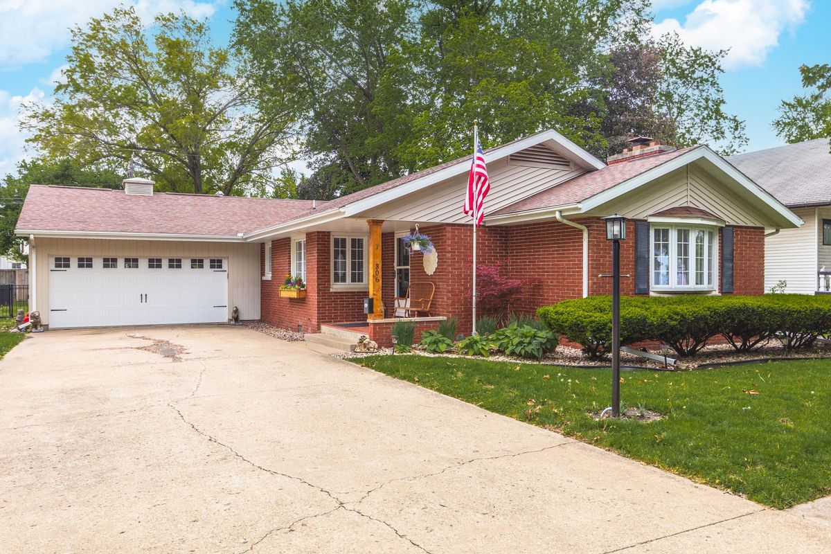 306 Bennett Street, Pontiac, IL 61764