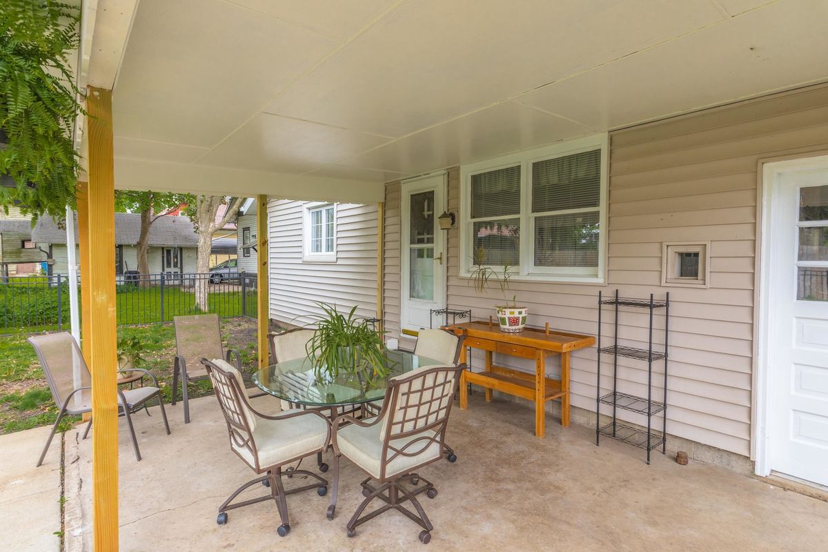 306 W Bennett Street, Pontiac, IL 61764