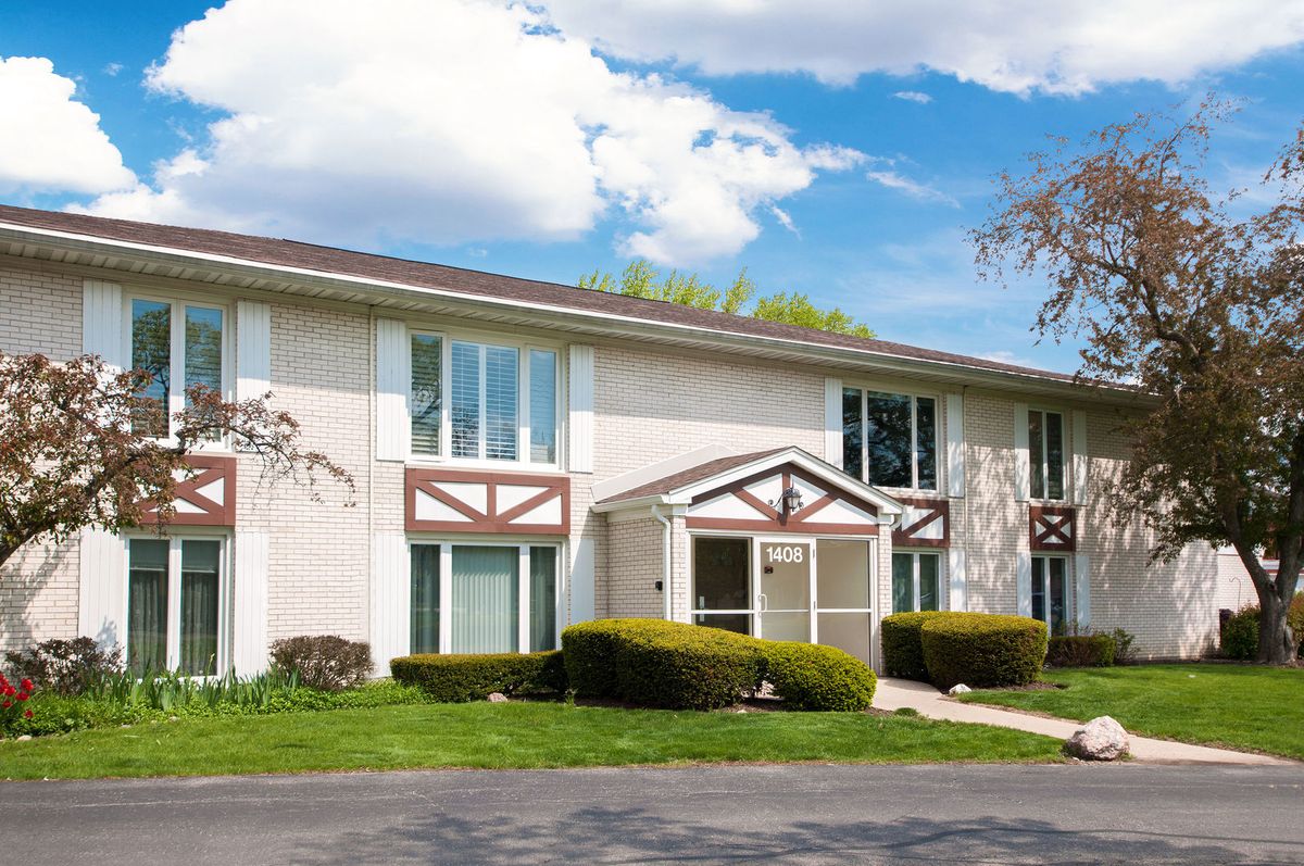 1408 New Wilke Road, Arlington Heights, IL 60005