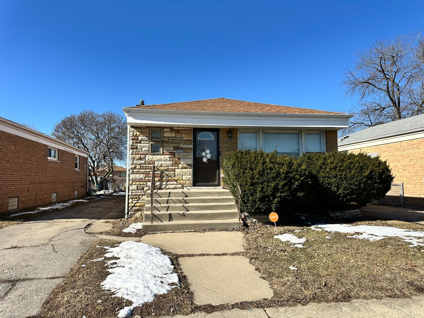 14522 S Marquette Avenue — Burnham, IL 60633