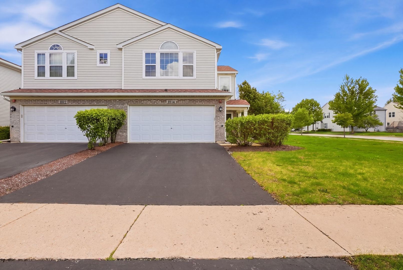 1814 Candlelight Circle — Montgomery, IL 60538