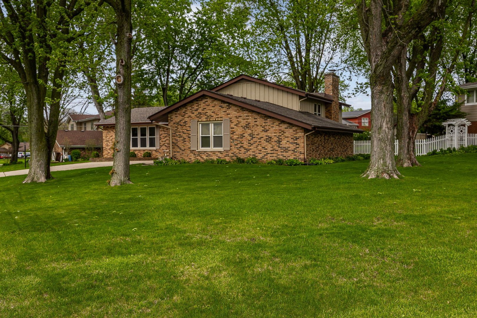 501 Hobby Avenue — Frankfort, IL 60423