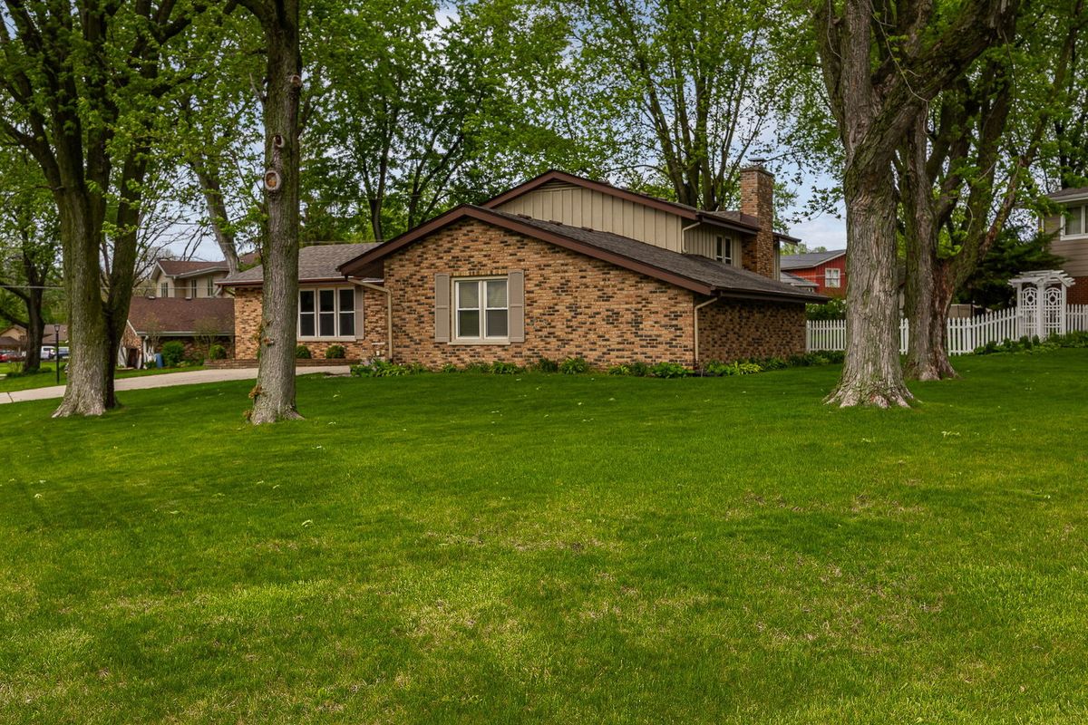 501 Hobby Avenue, Frankfort, IL 60423