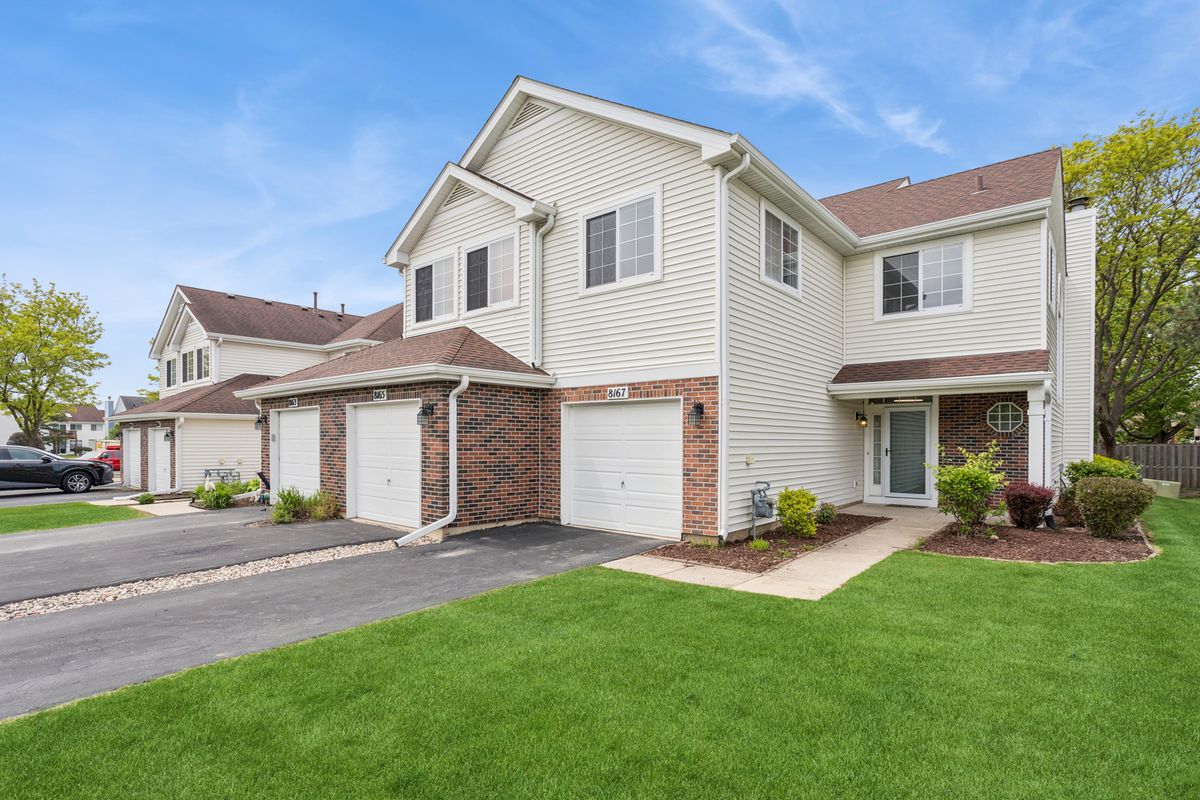 8167 RIPPLE RIDGE Ridge, Darien, IL 60561