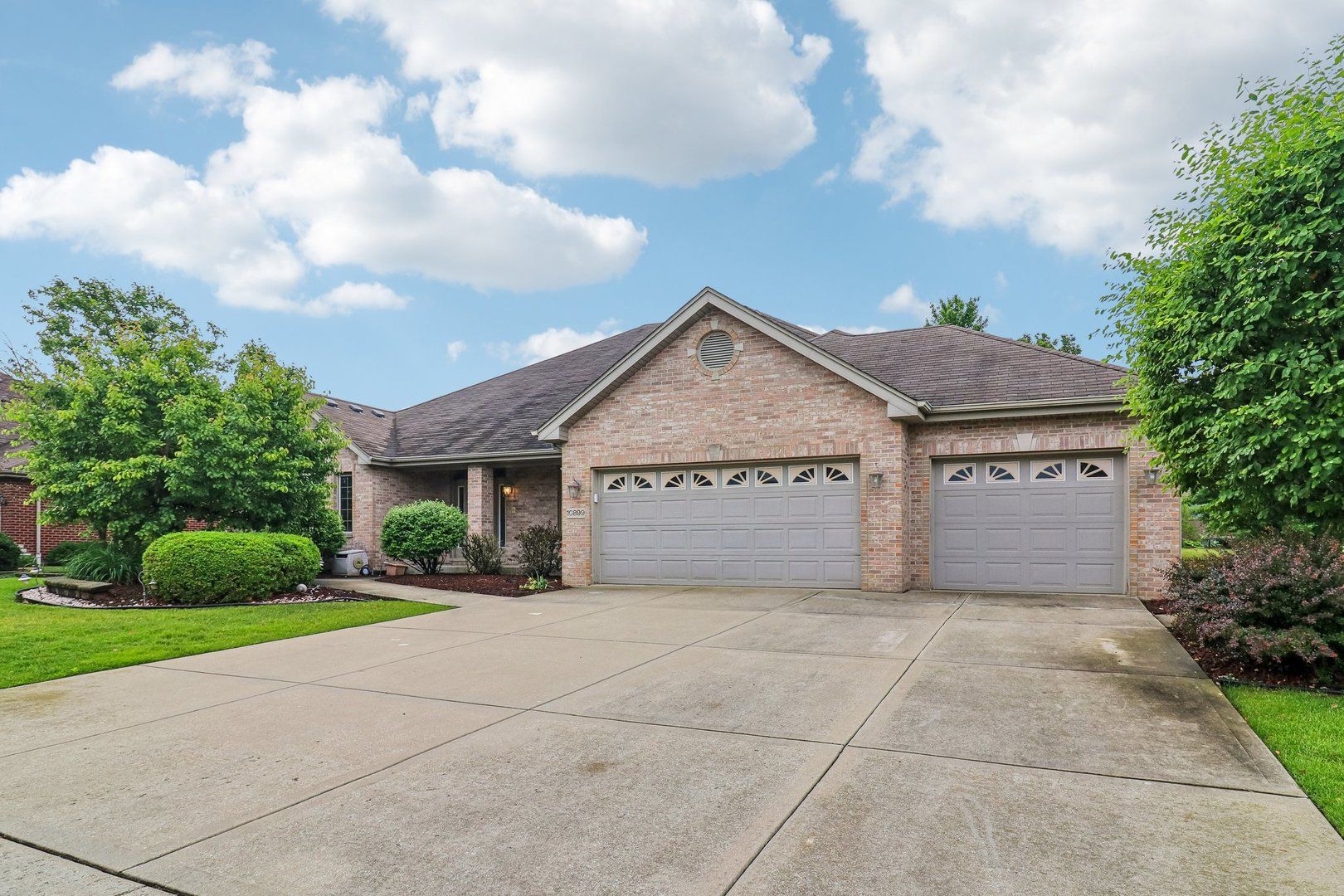 10899 Swallow Tail Lane — Frankfort, IL 60423