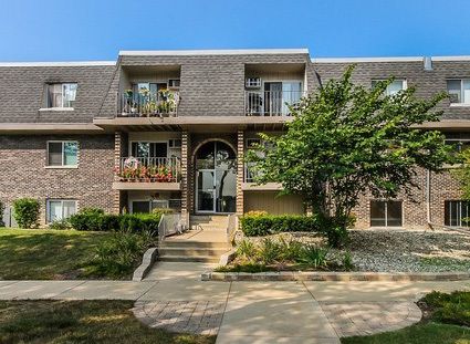 973 Crimson Court #304 — Prospect Heights, IL 60070
