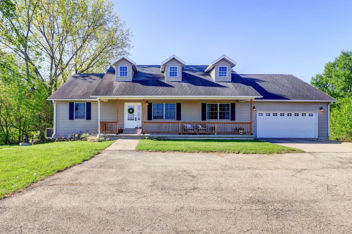 24335 Fulfs Road, Sterling, IL 61081