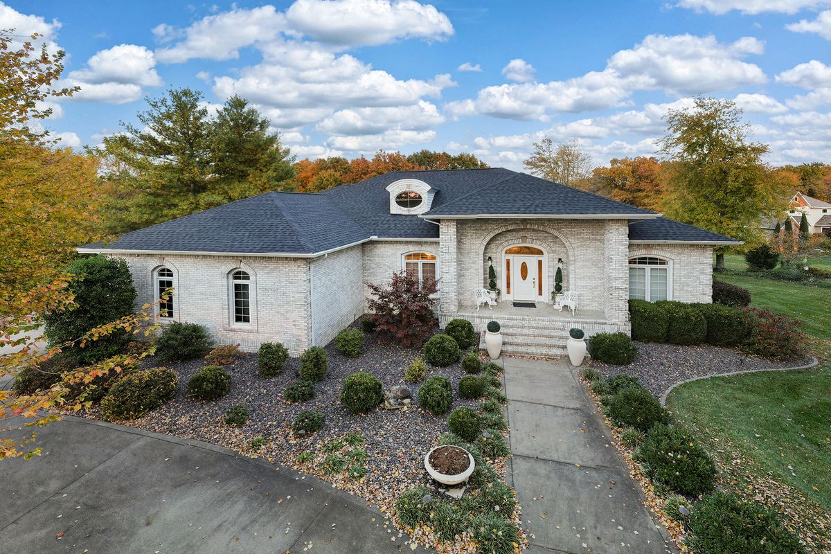 850 Stone Creek Drive, Makanda, IL 62958