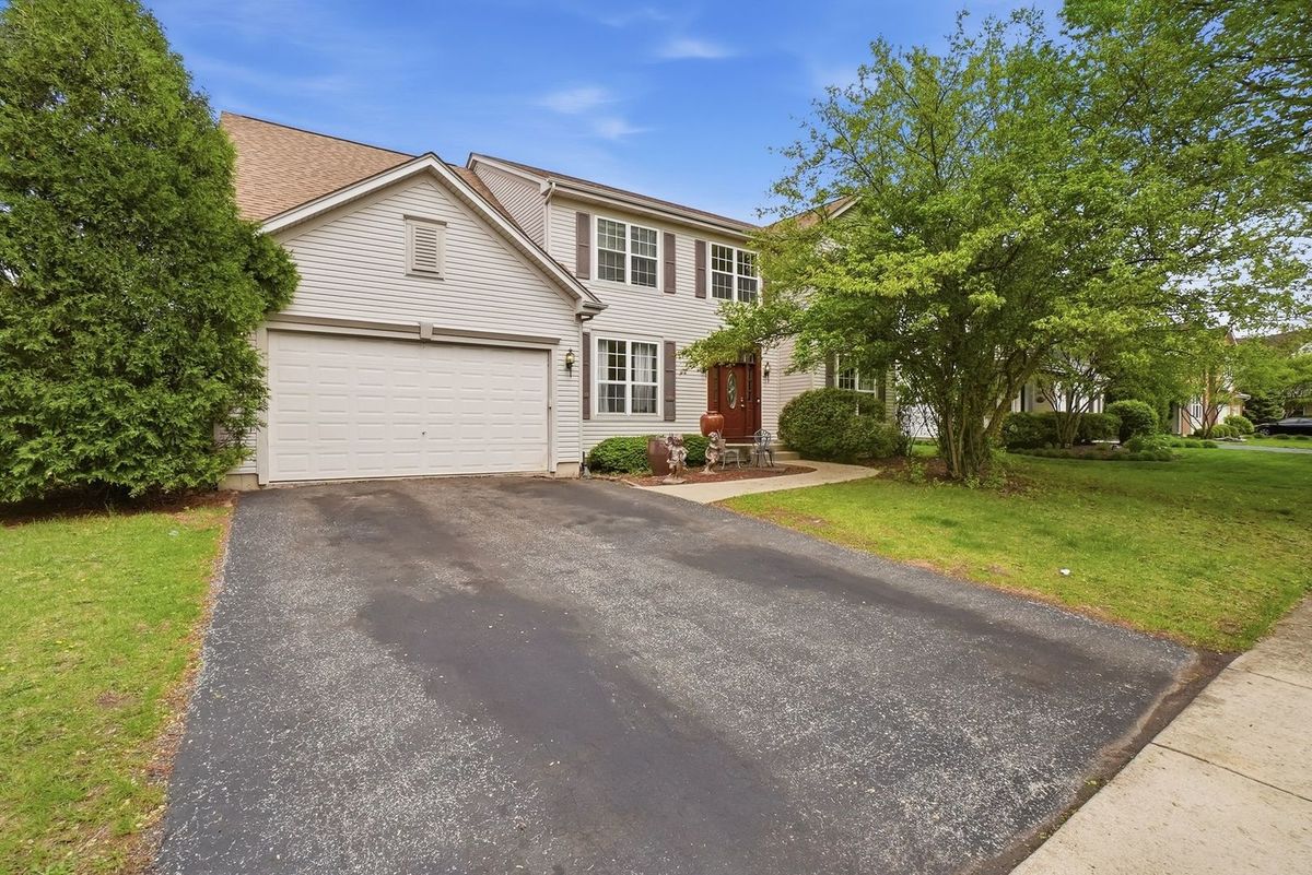 2174 Muirfield Trail, Bolingbrook, IL 60490