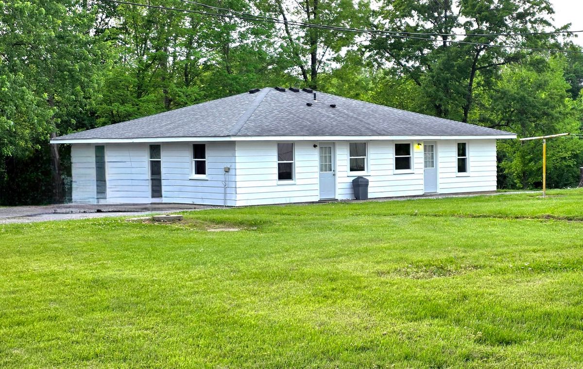 7002 Hayton School Road, Carbondale, IL 62902