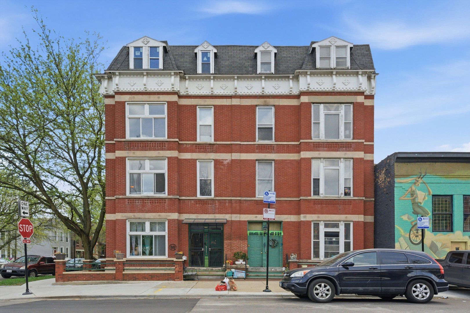 903 W 19th Street #3 — Chicago, IL 60608