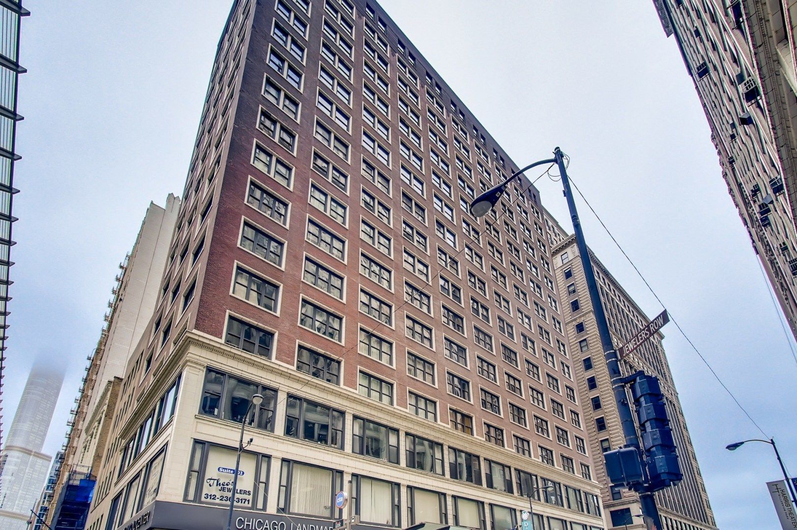 5 N Wabash Avenue #1402 — Chicago, IL 60602