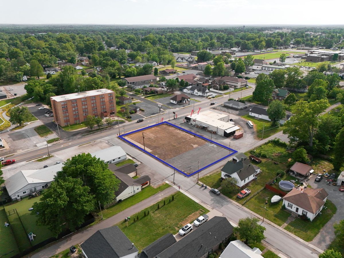 1100 W Main Street, Marion, IL 62959