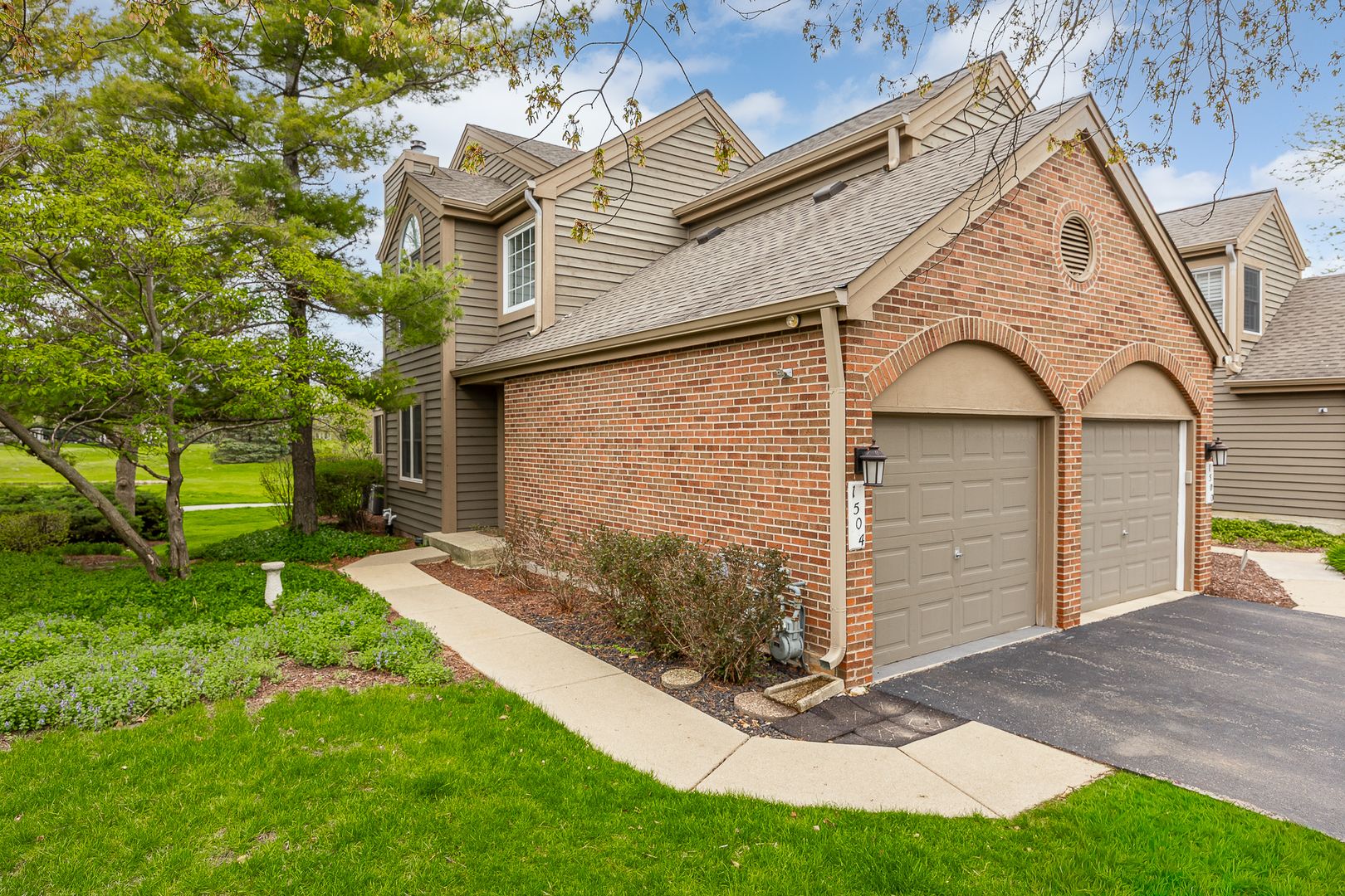 1504 Aberdeen Court #1504 — Naperville, IL 60564