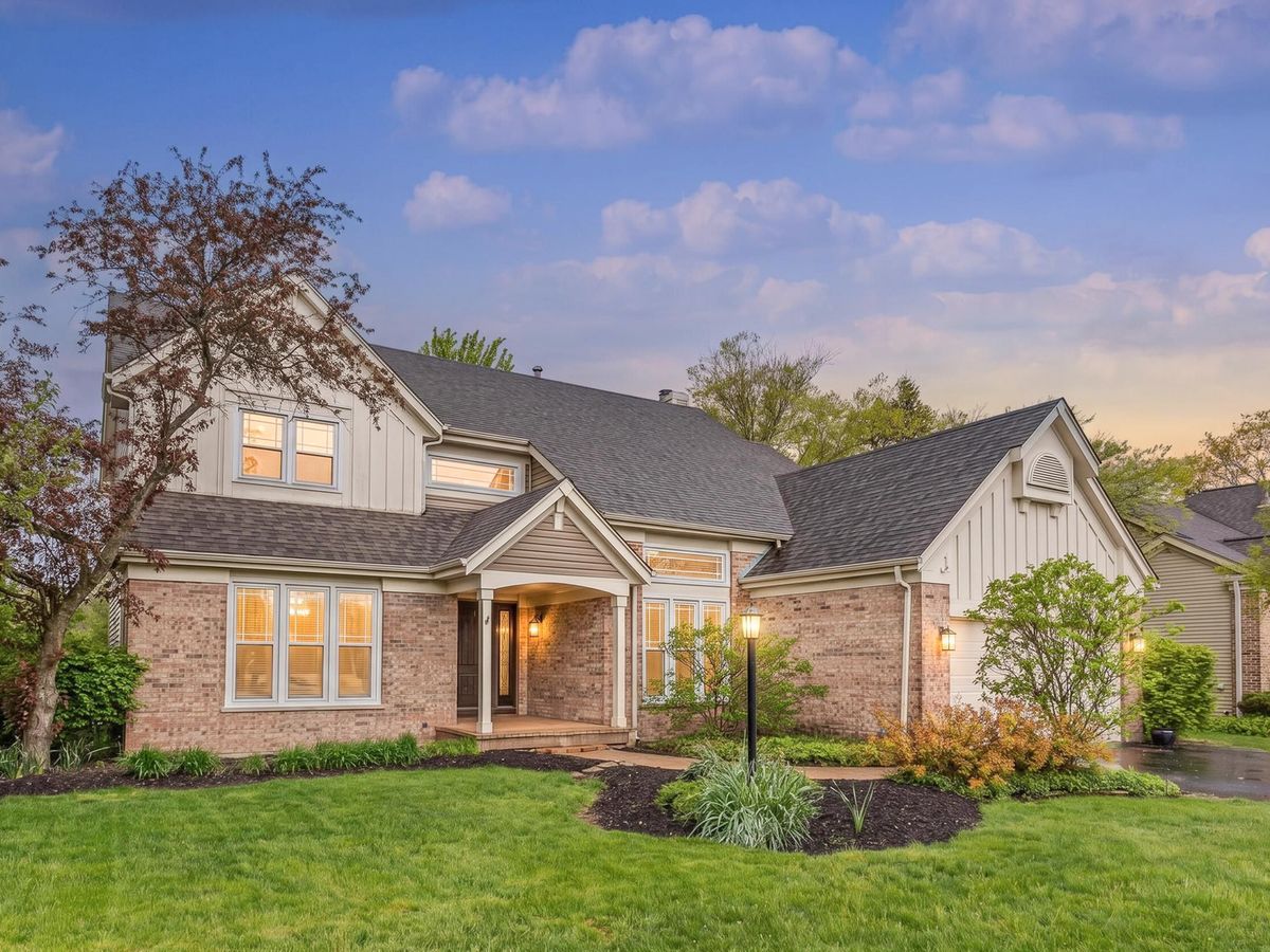 904 Warwick Lane, Lake Zurich, IL 60047