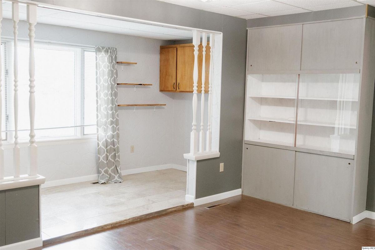 404 Hanna, Golden, IL 62339