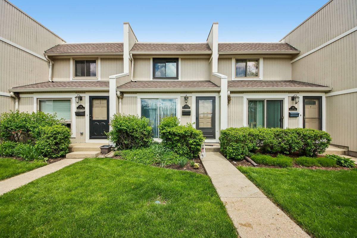 537 Pheasant Court, Grayslake, IL 60030