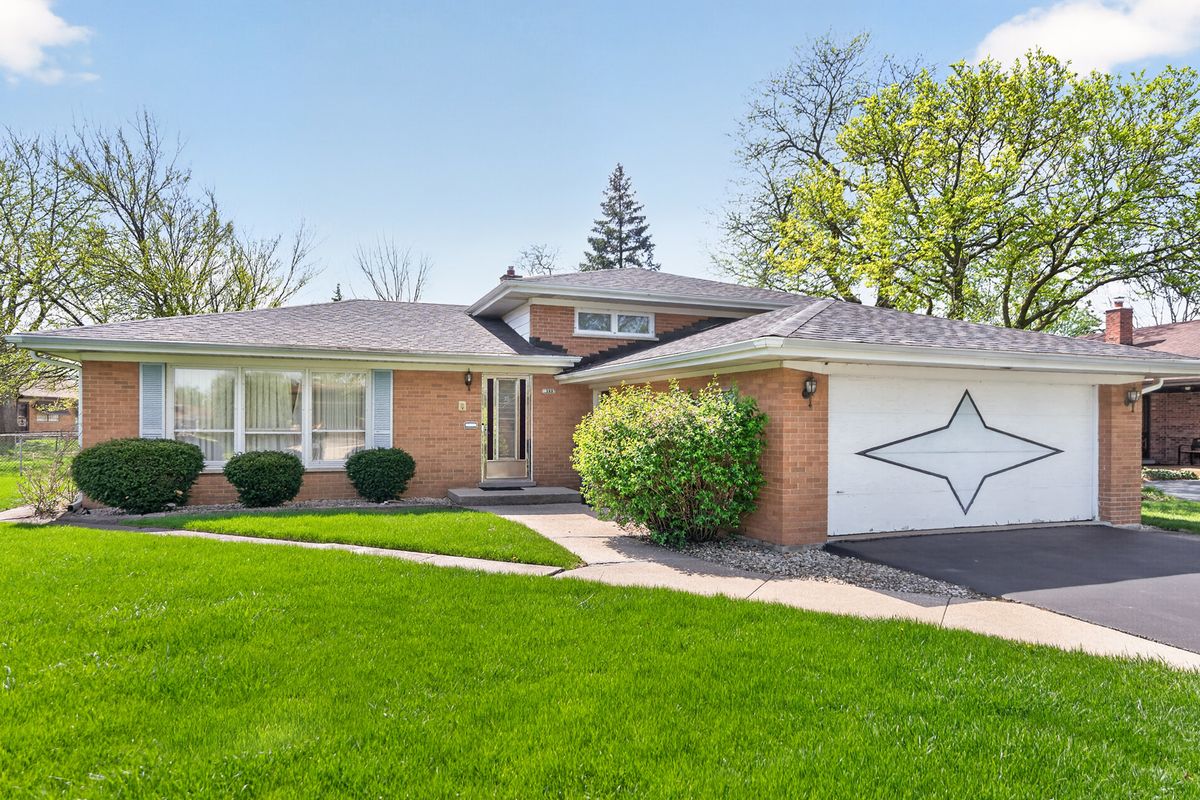 549 168th Street, South Holland, IL 60473