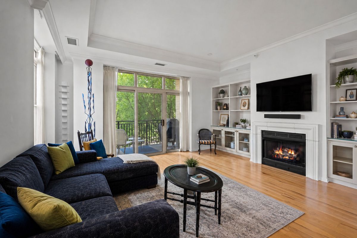 3535 Patten Road #1F, Highland Park, IL 60035