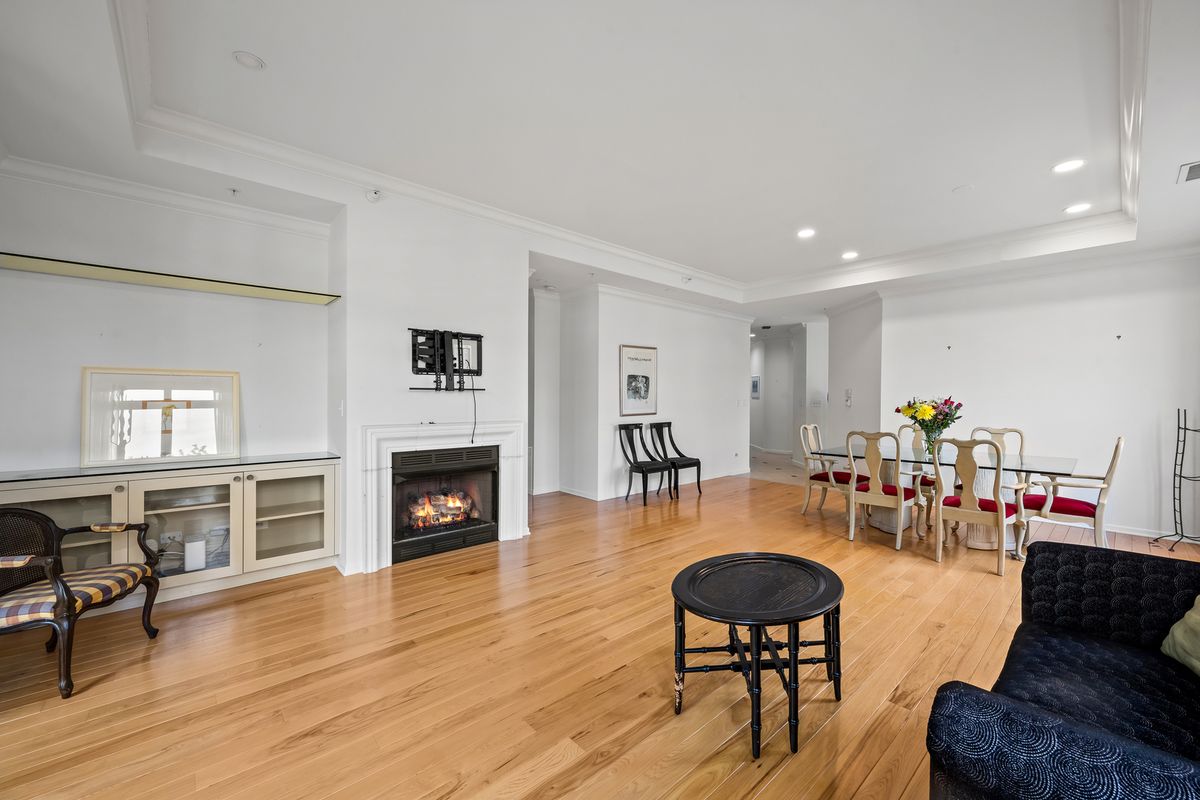 3535 Patten Road #1F, Highland Park, IL 60035