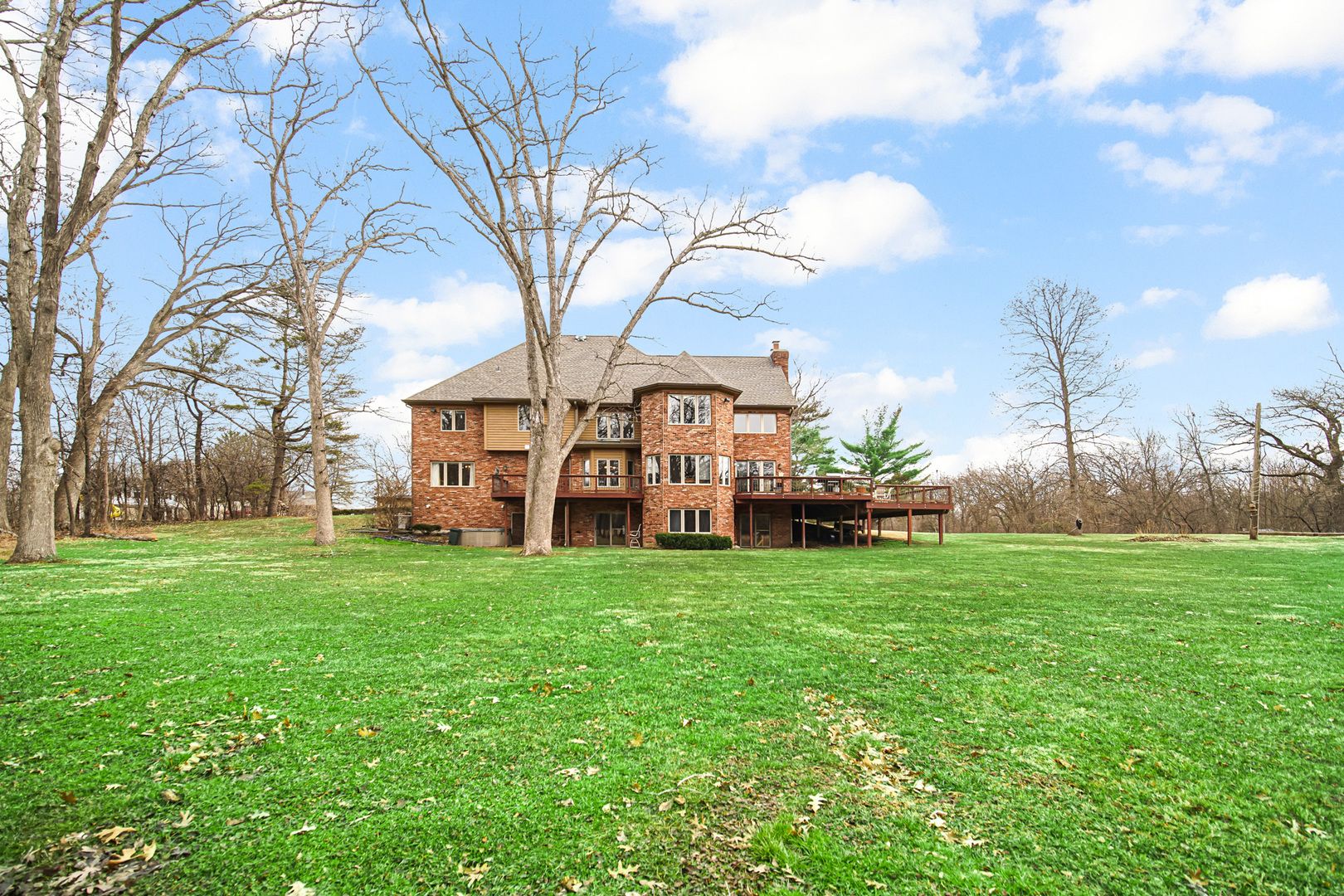 1N424 Indian Knoll Road — West Chicago, IL 60185