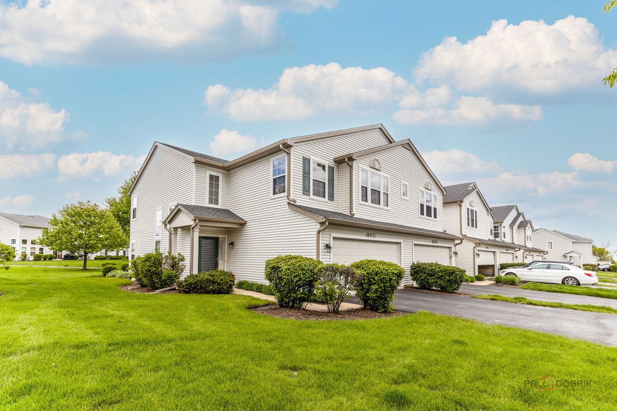 6931 Creekside Drive, Plainfield, IL 60586