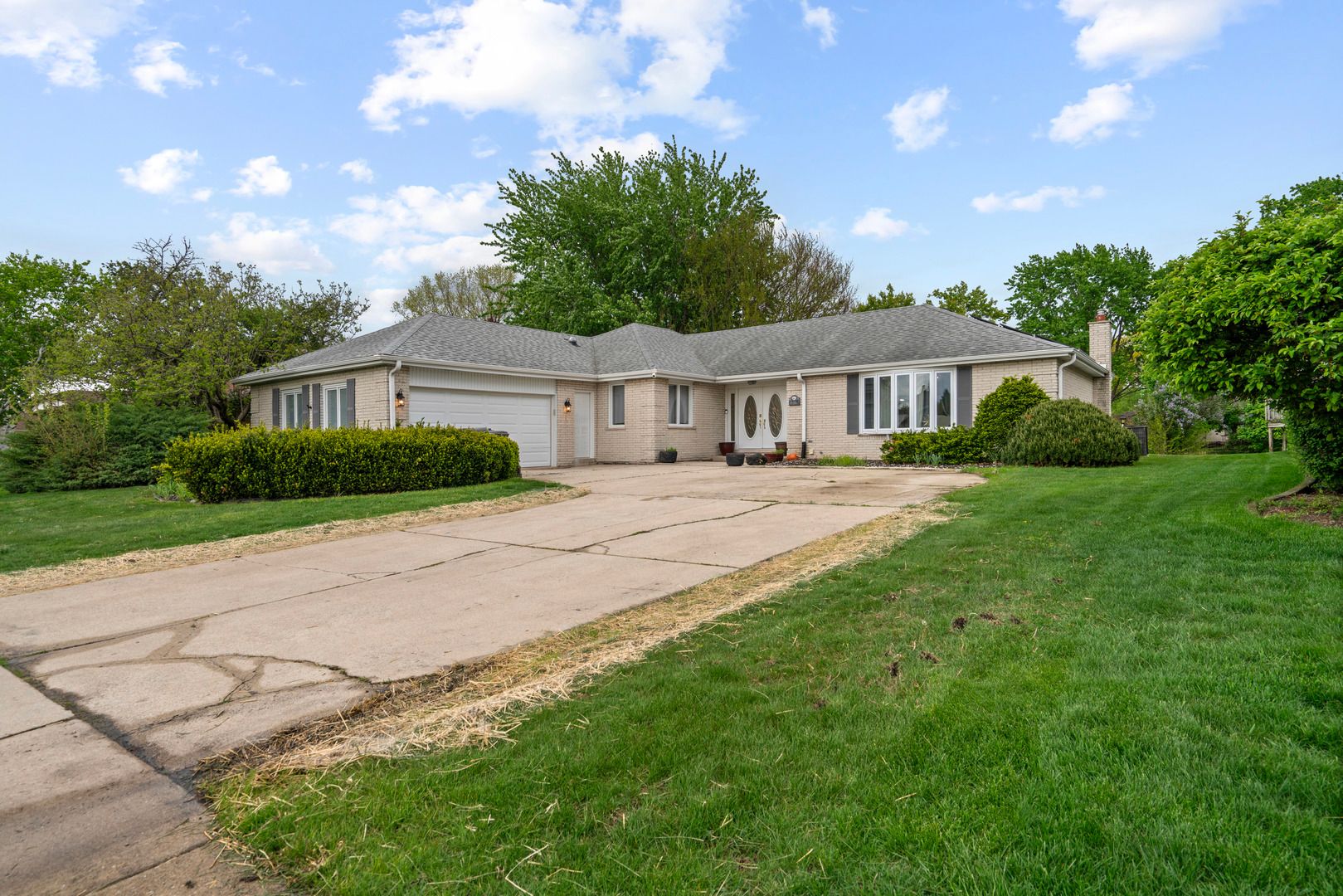 13747 S 88th Avenue — Orland Park, IL 60462