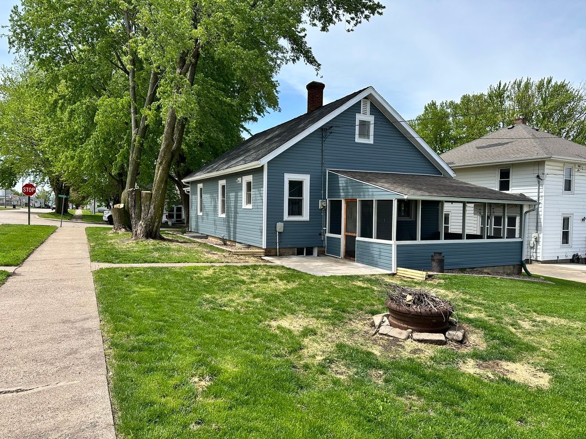 32 Stephens Street, Preston, IA 52069