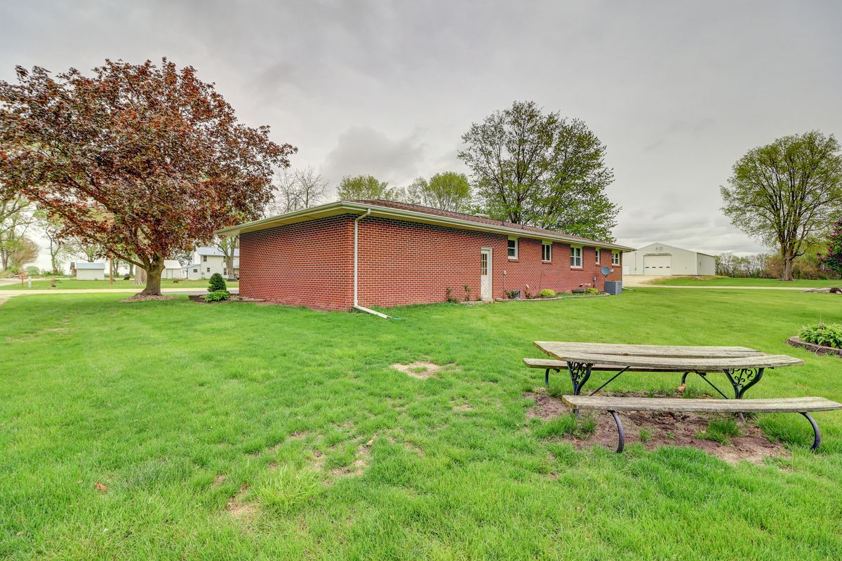 310 E 3rd Street, Tampico, IL 61283
