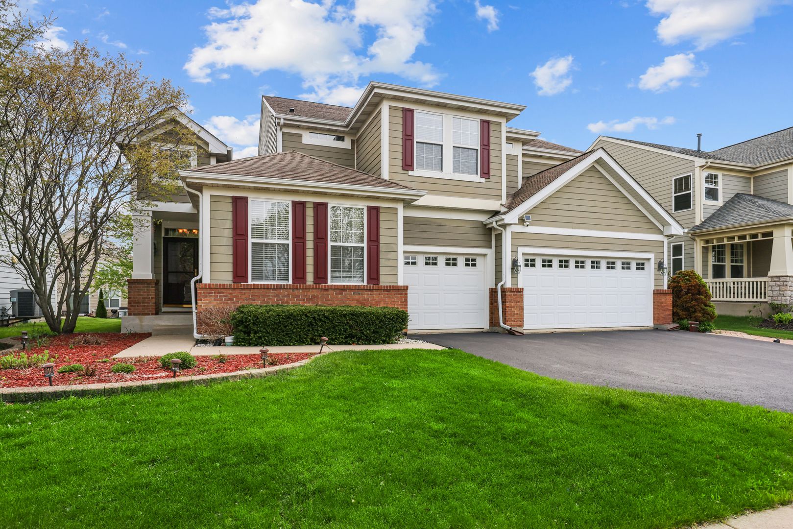 239 Pawtucket Avenue — Elgin, IL 60124