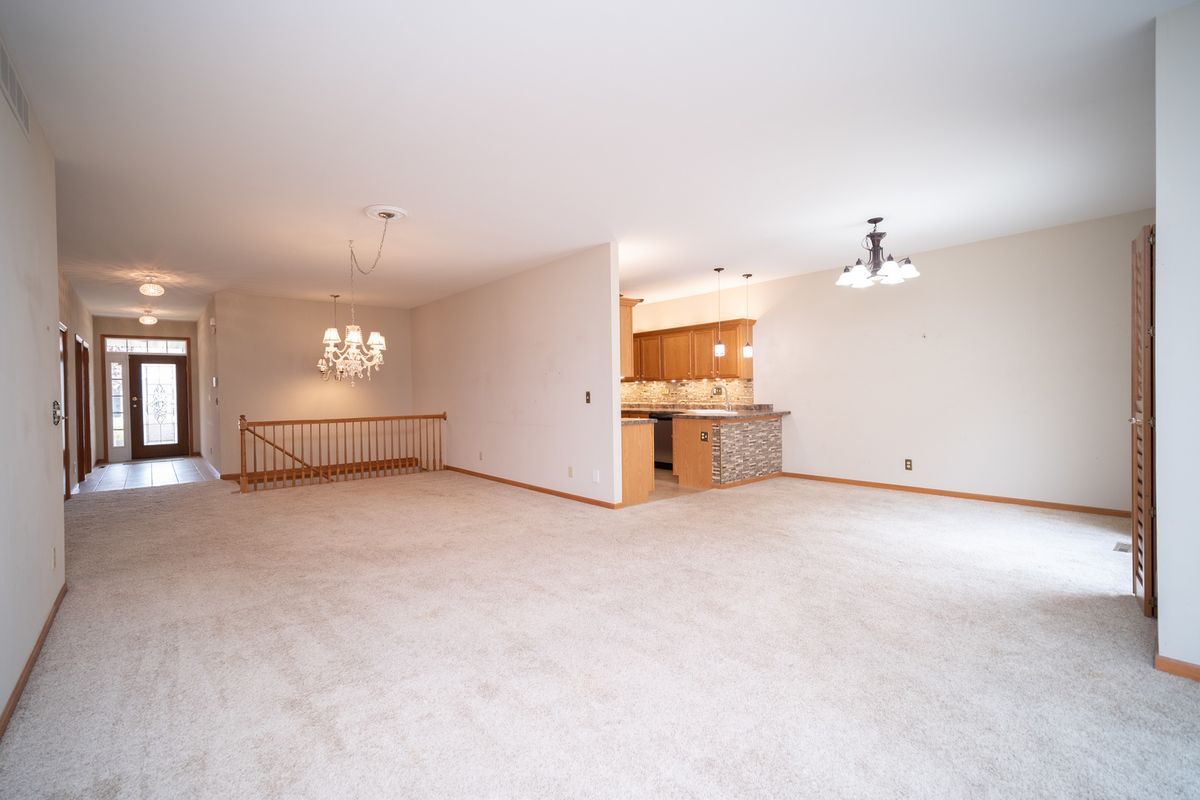 1432 Brady Lane, Rockford, IL 61108