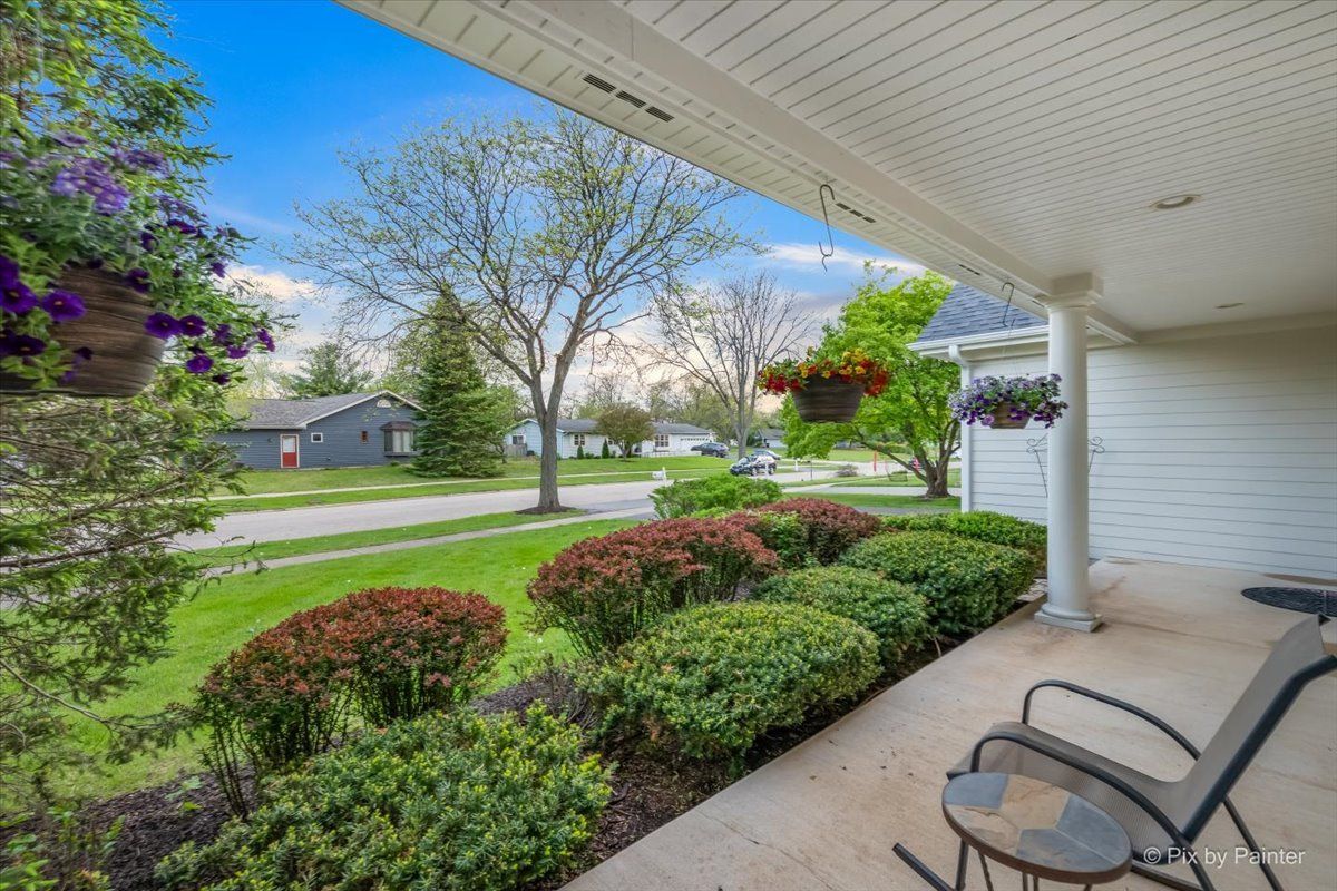 524 Tower Place, Fox River Grove, IL 60021