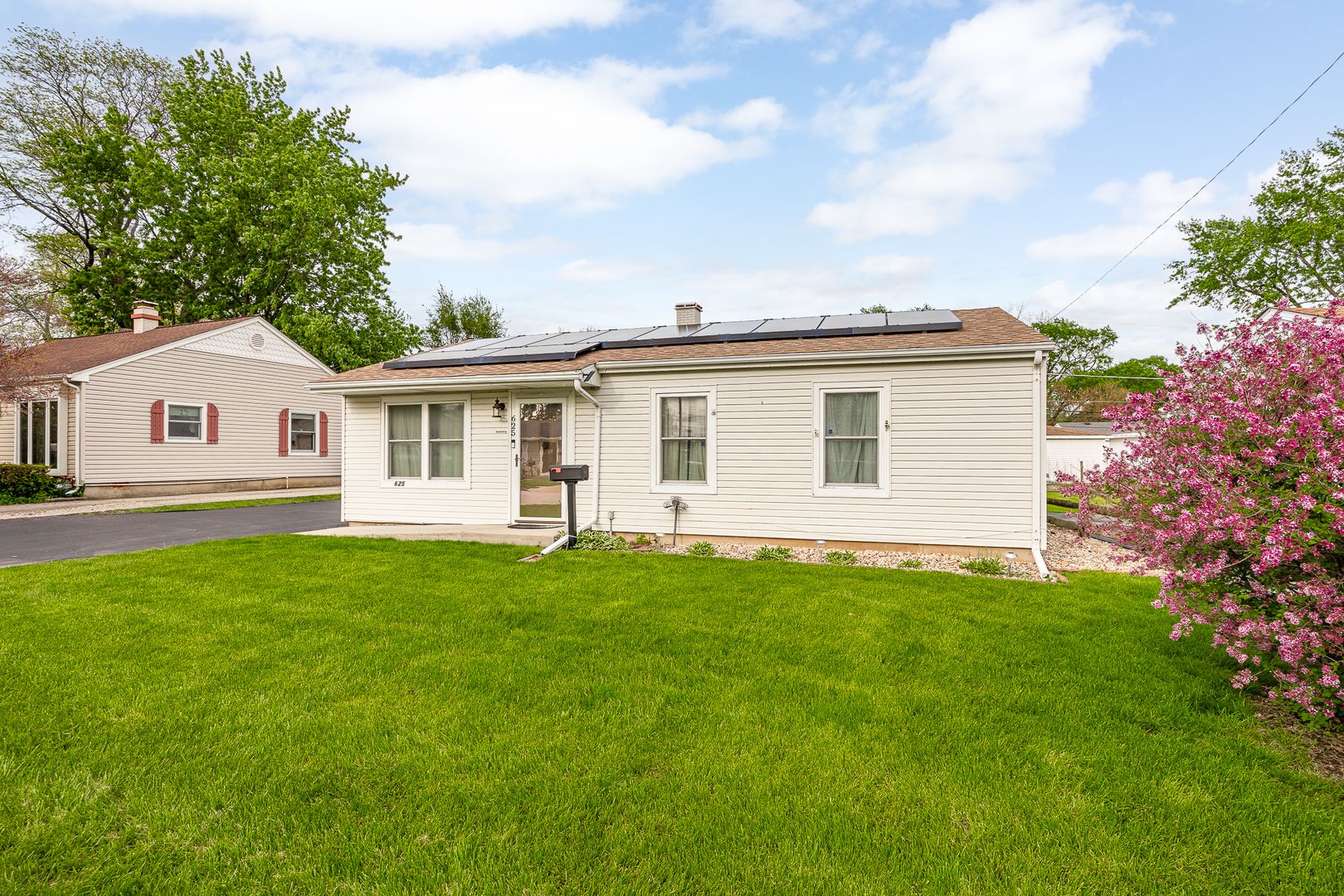625 Lynn Avenue — Romeoville, IL 60446