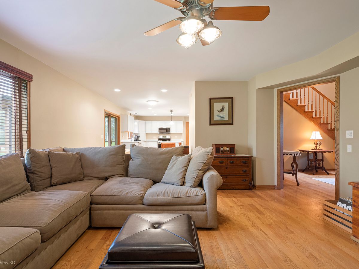 904 Glen Oak Drive, Sleepy Hollow, IL 60118