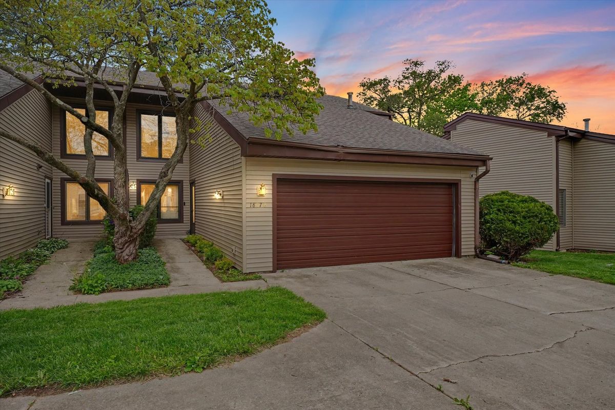 1807 Glenwood Oaks Court, Urbana, IL 61801