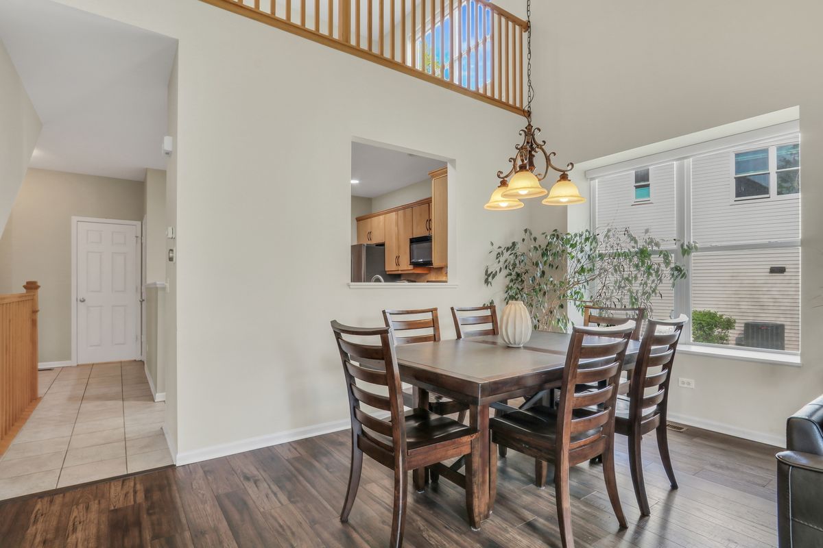 215 Berkshire Drive, Lake Villa, IL 60046