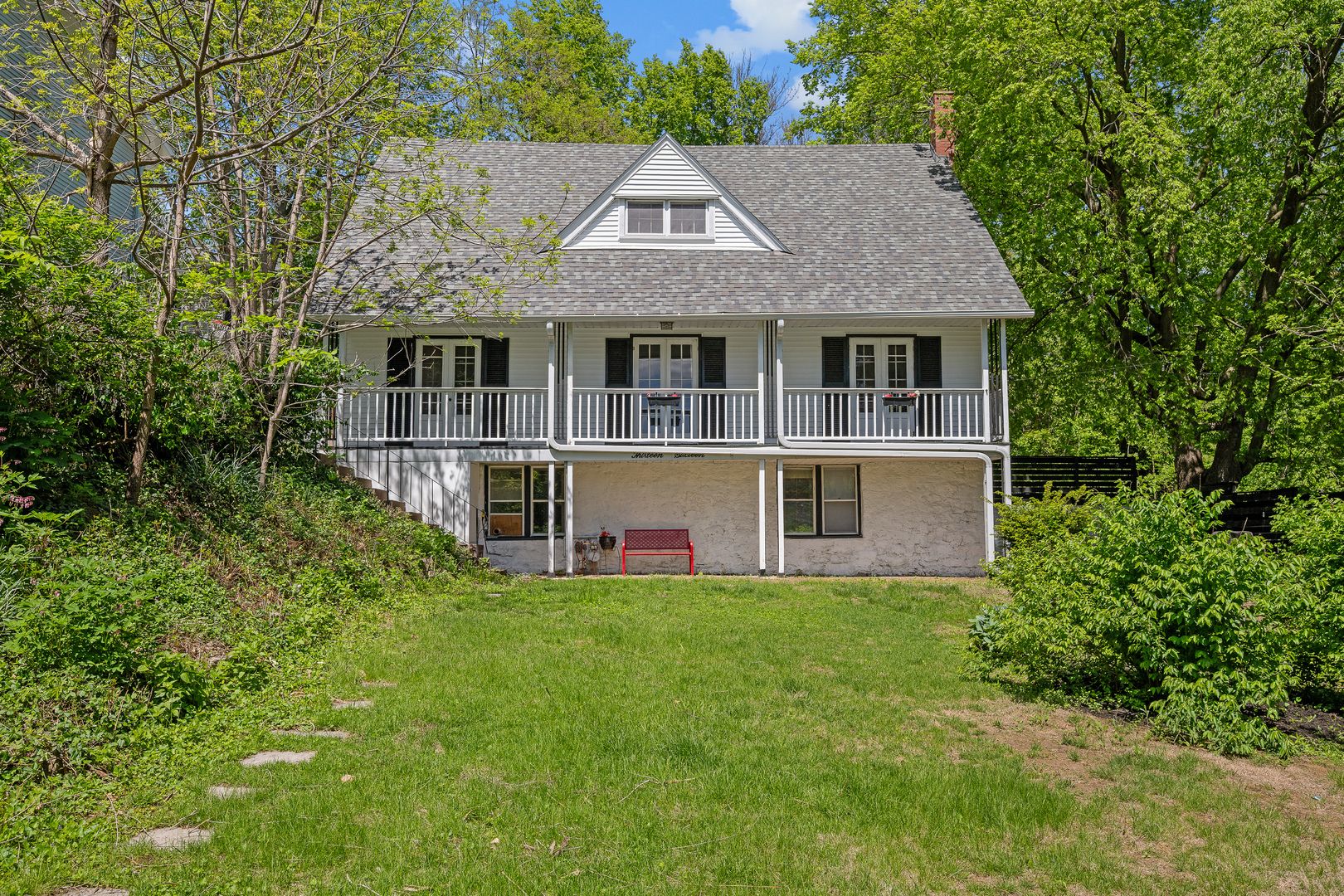 1316 E 9th Street — Davenport, IA 52803