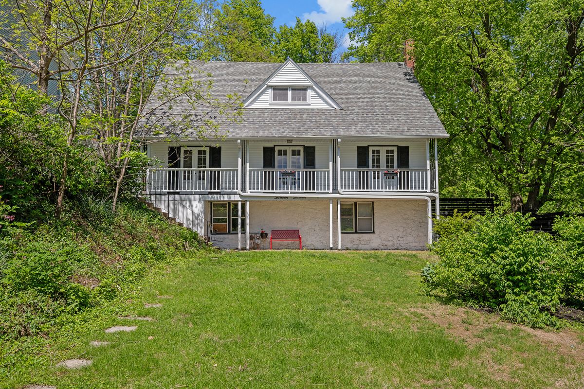 1316 9th Street, Davenport, IA 52803