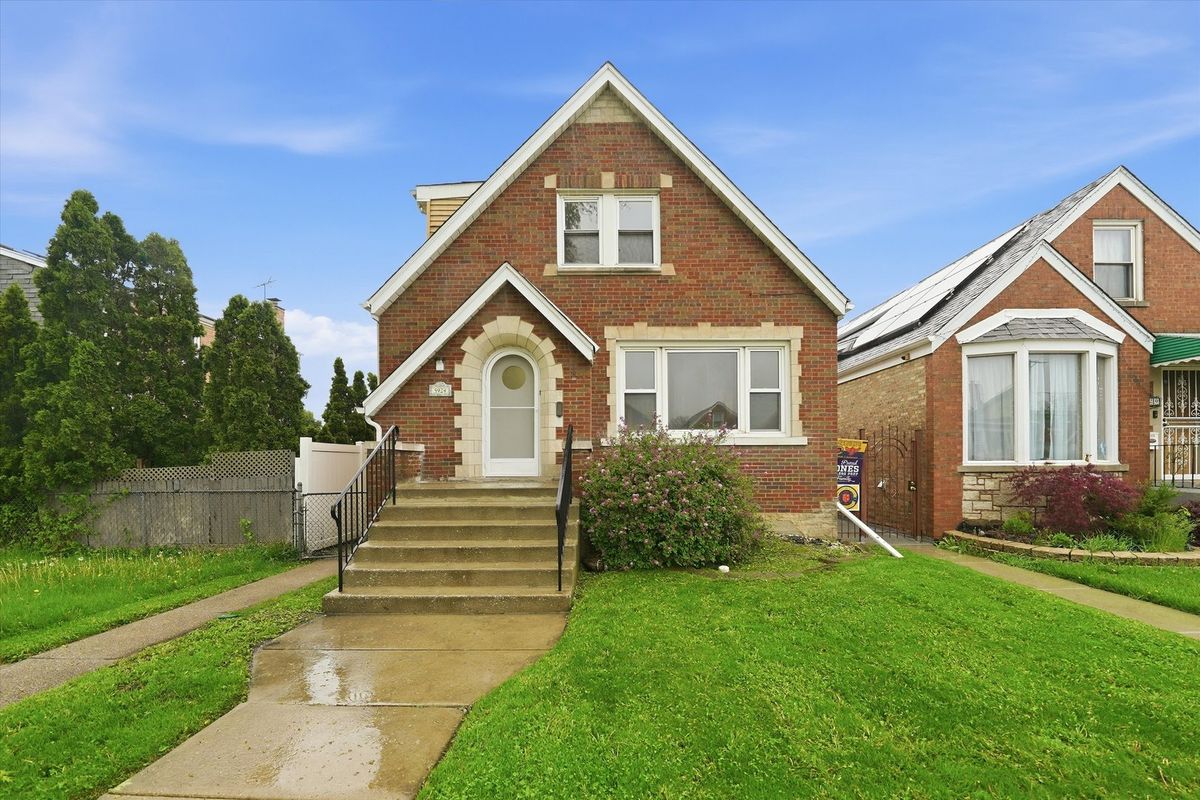 5924 Kolin Avenue, Chicago, IL 60629