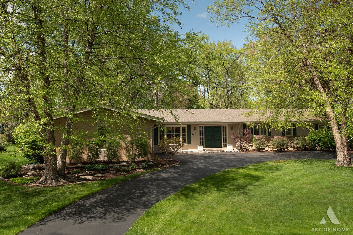 304 Circle Drive, Palatine, IL 60067