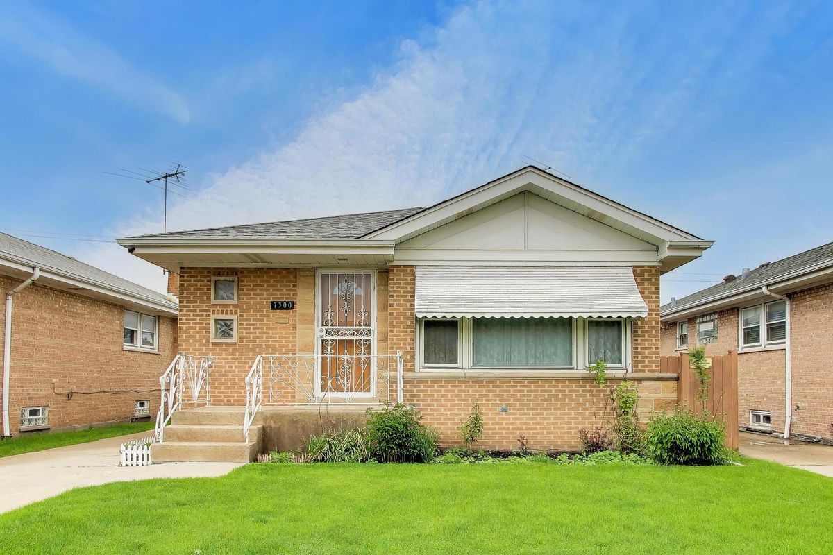 7300 Bryn Mawr Avenue, Chicago, IL 60631