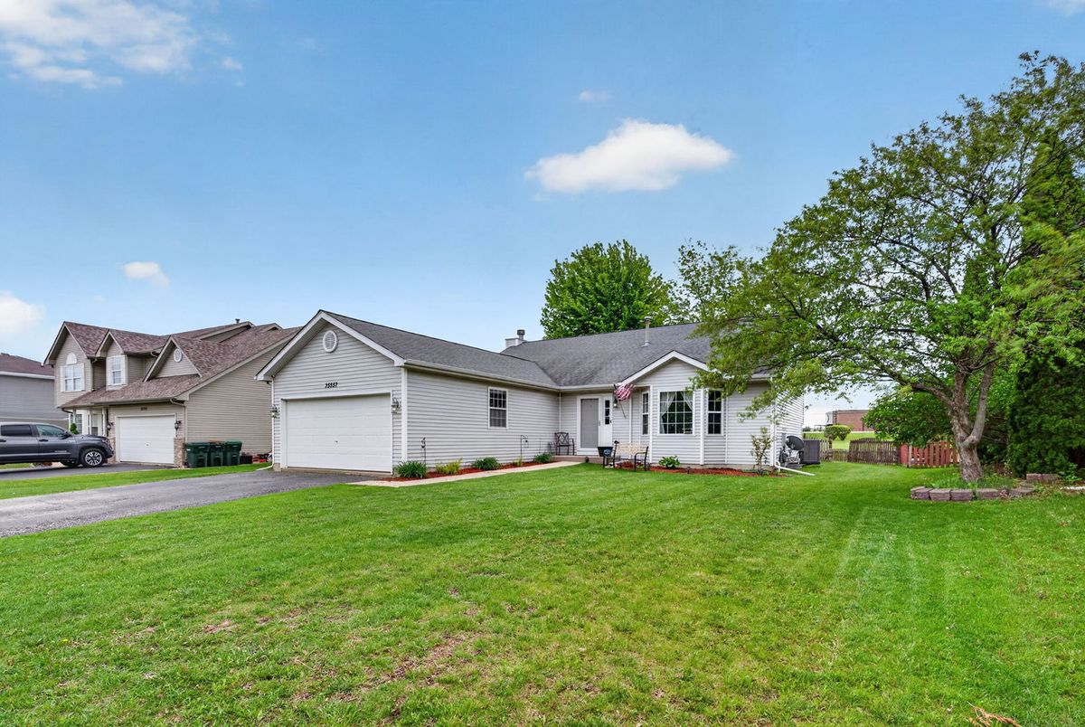 25557 Mallard Drive, Channahon, IL 60410