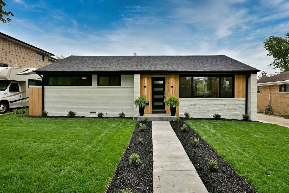 453 West Avenue, Elmhurst, IL 60126