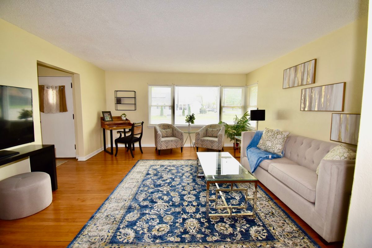 1645 Jackson Street, North Chicago, IL 60064