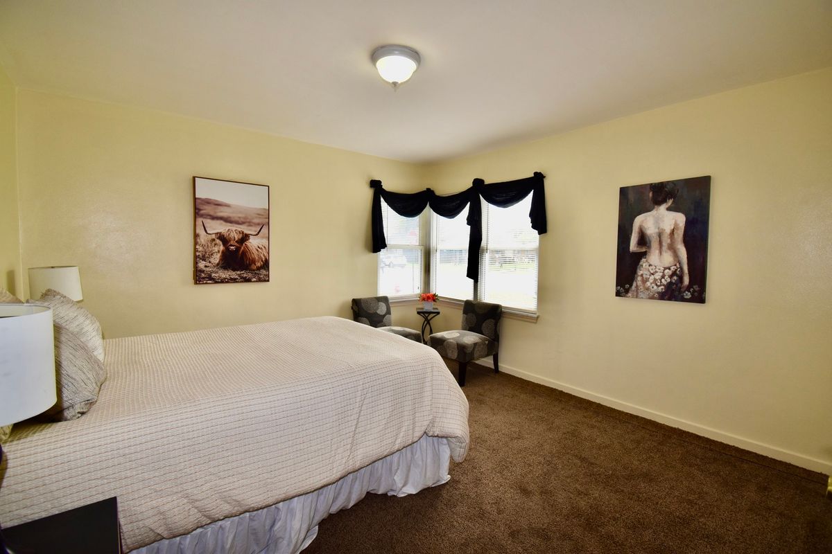 1645 Jackson Street, North Chicago, IL 60064