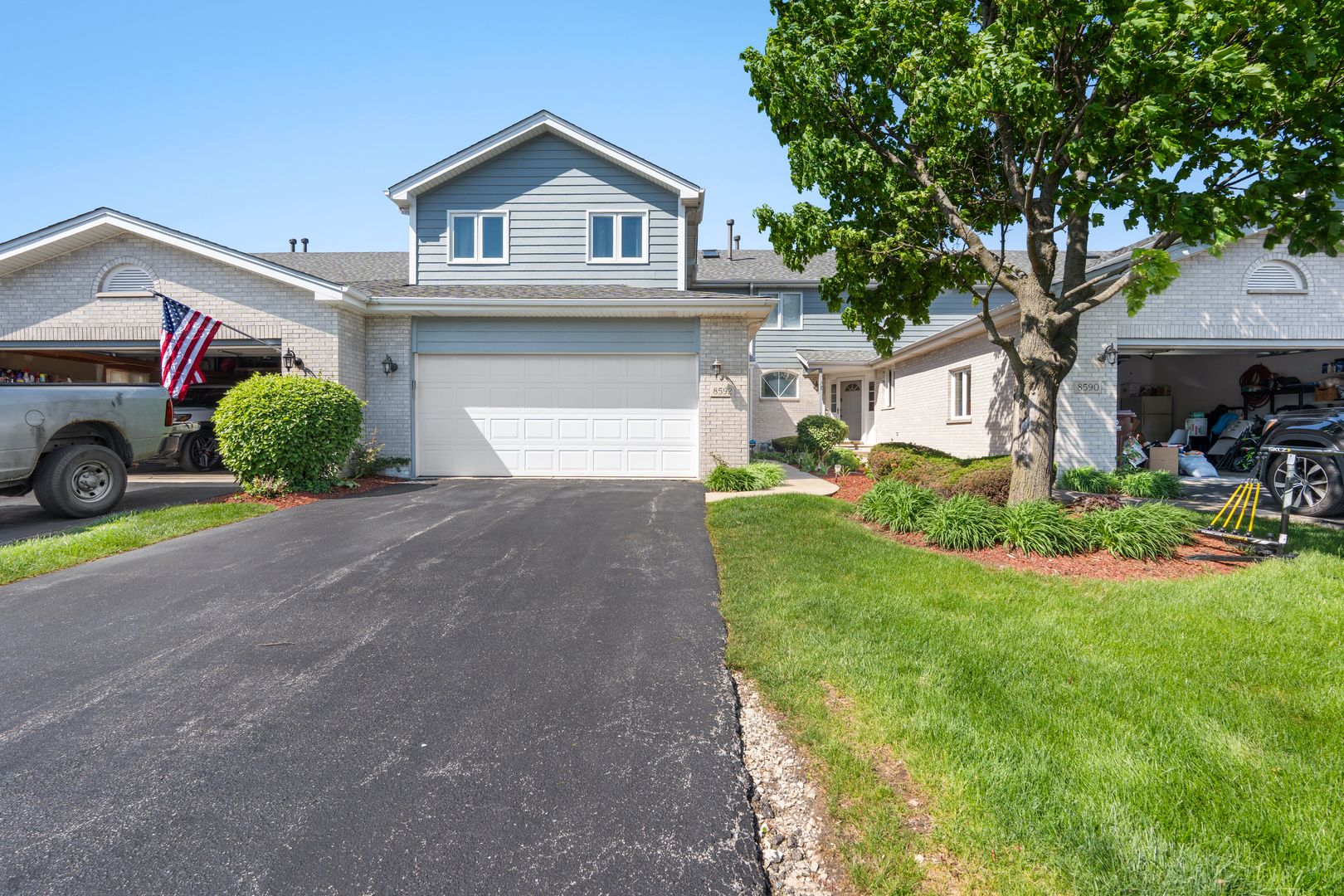 8592 Tullamore Drive — Tinley Park, IL 60487