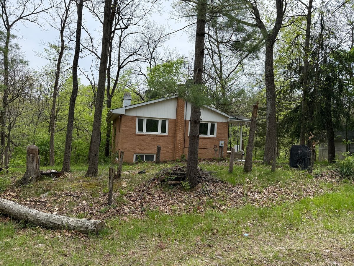 12 Navajo Court, Putnam, IL 61560